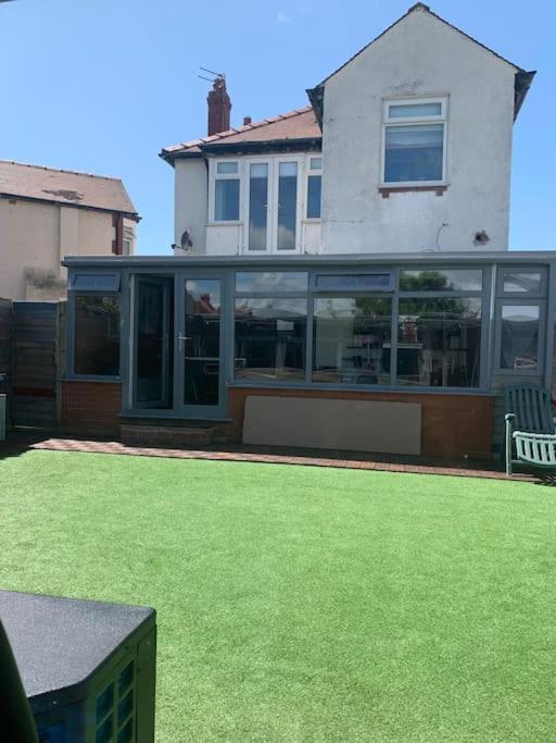 Family Holiday Home Blackpool Exterior foto